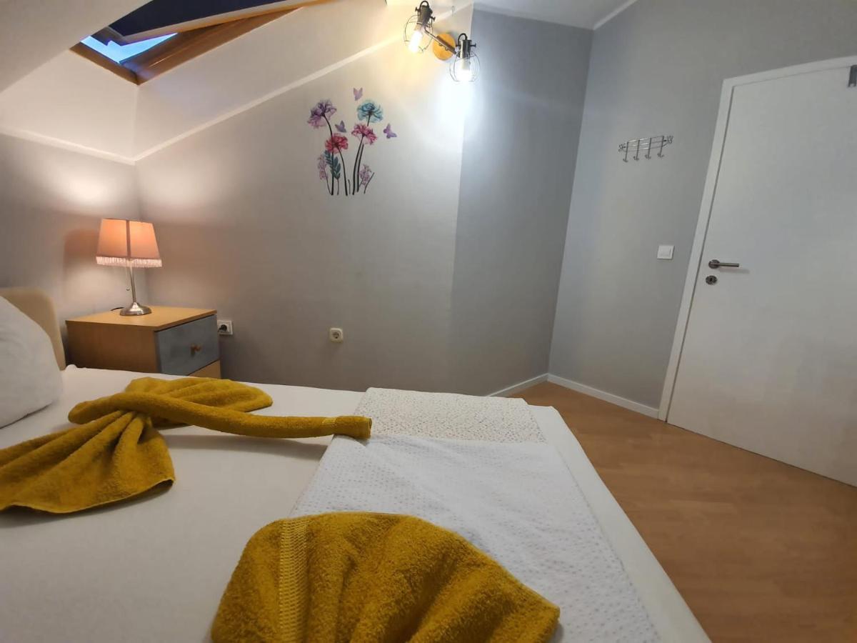 Apartment D Free Parking & Wifi, Walking Distance To Centrum Zadar Extérieur photo